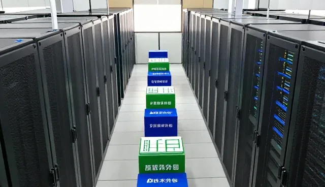 技术咨询中如何保障课程质量的性能与适用条件